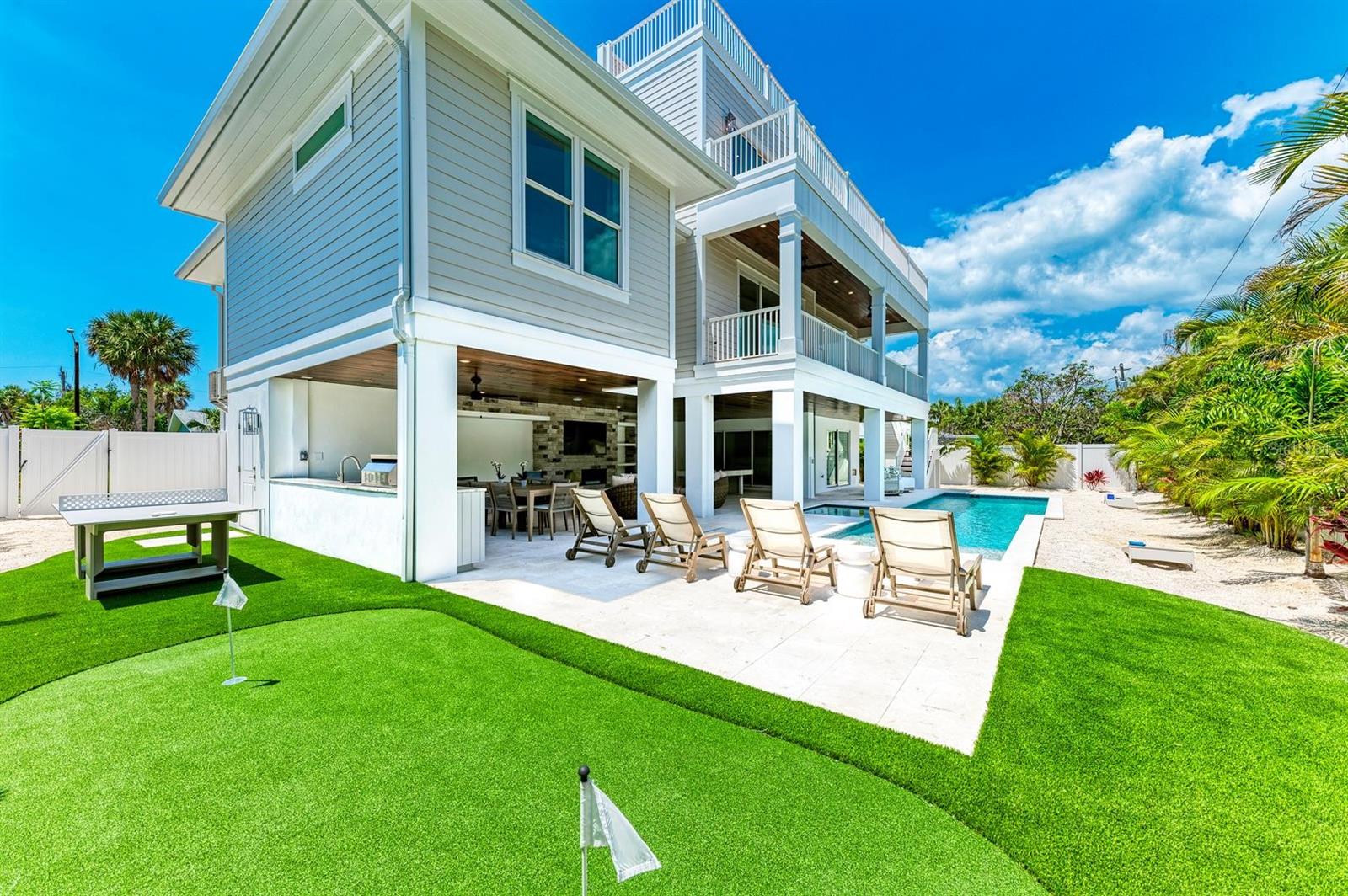 215 83RD ST, HOLMES BEACH, FL — photo 3
