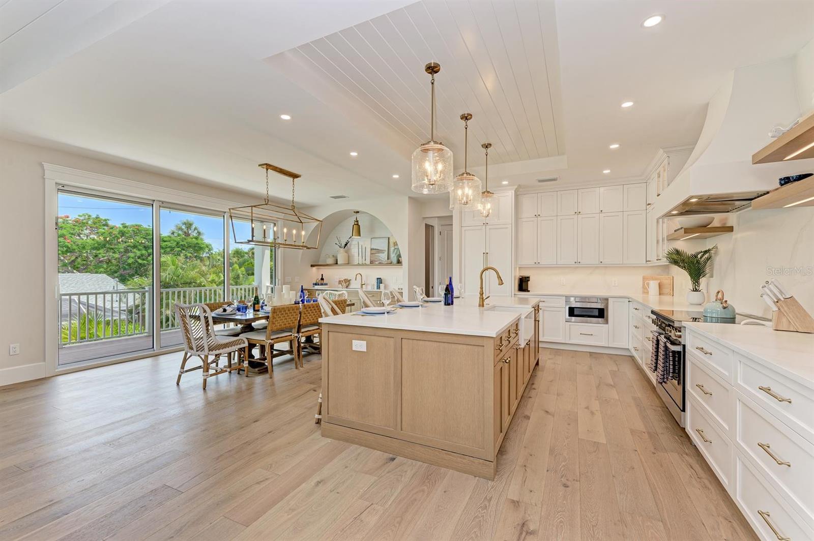 215 83RD ST, HOLMES BEACH, FL — photo 15