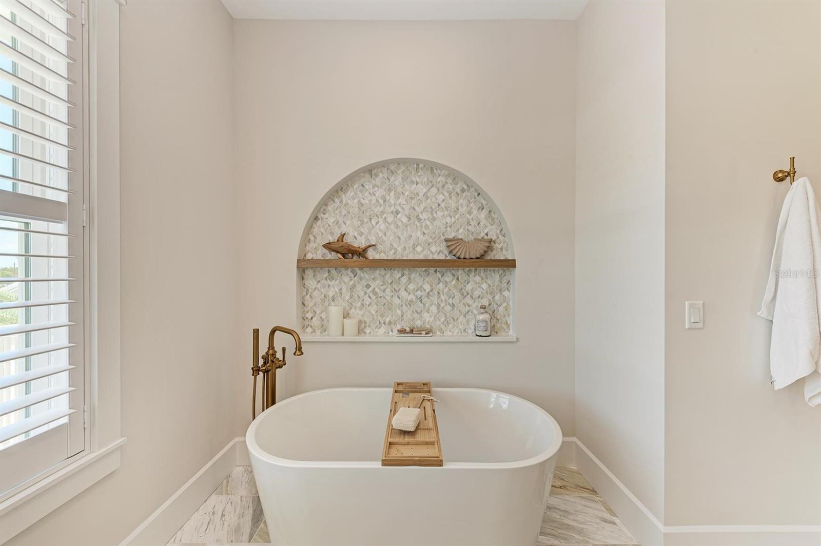 215 83RD ST, HOLMES BEACH, FL — photo 31