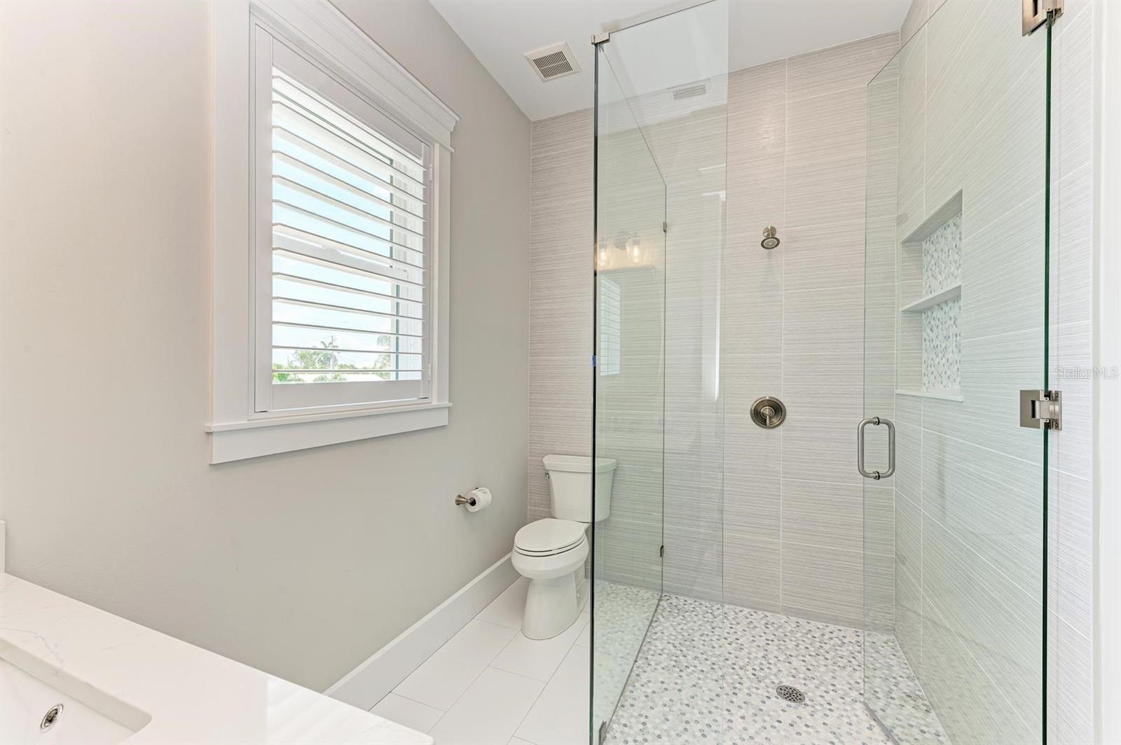 215 83RD ST, HOLMES BEACH, FL — photo 35