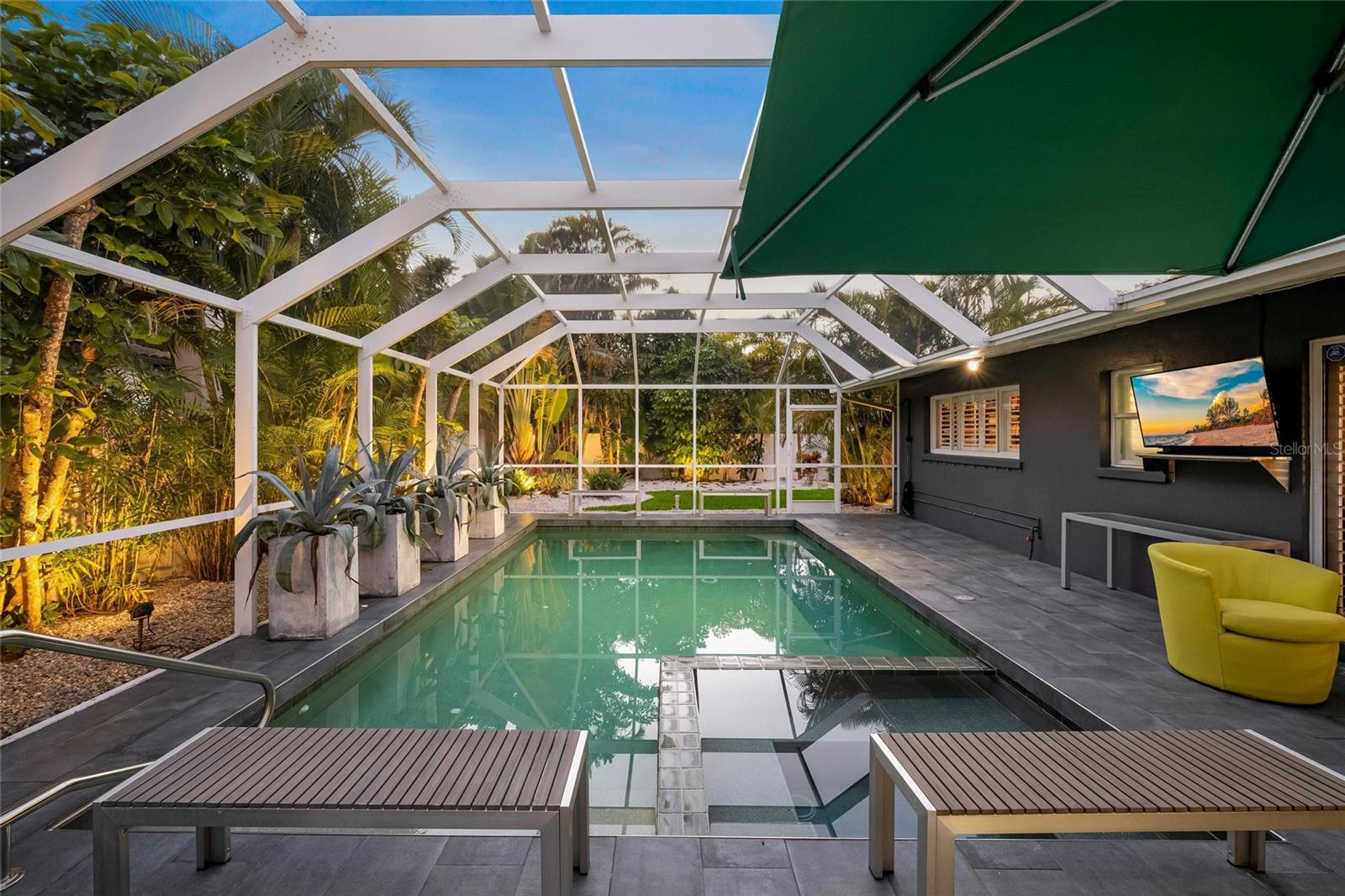 1780 SPRING CREEK DR, SARASOTA, FL — photo 2