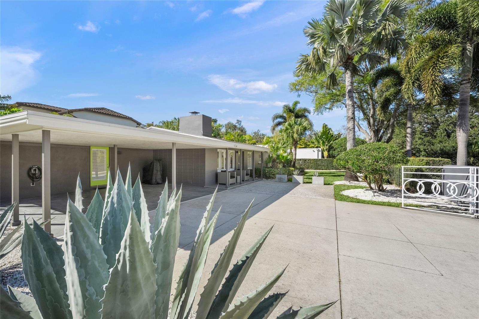 1780 SPRING CREEK DR, SARASOTA, FL — photo 7