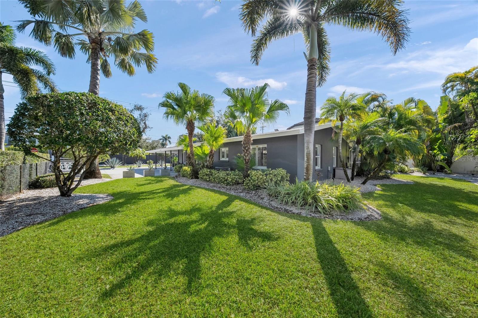 1780 SPRING CREEK DR, SARASOTA, FL — photo 9