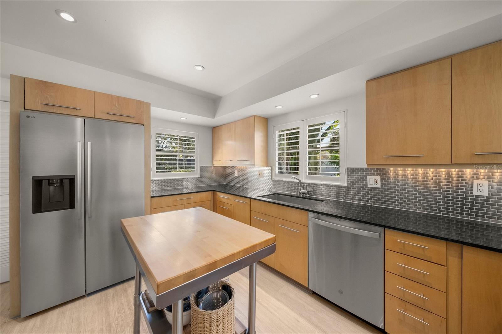 1780 SPRING CREEK DR, SARASOTA, FL — photo 17