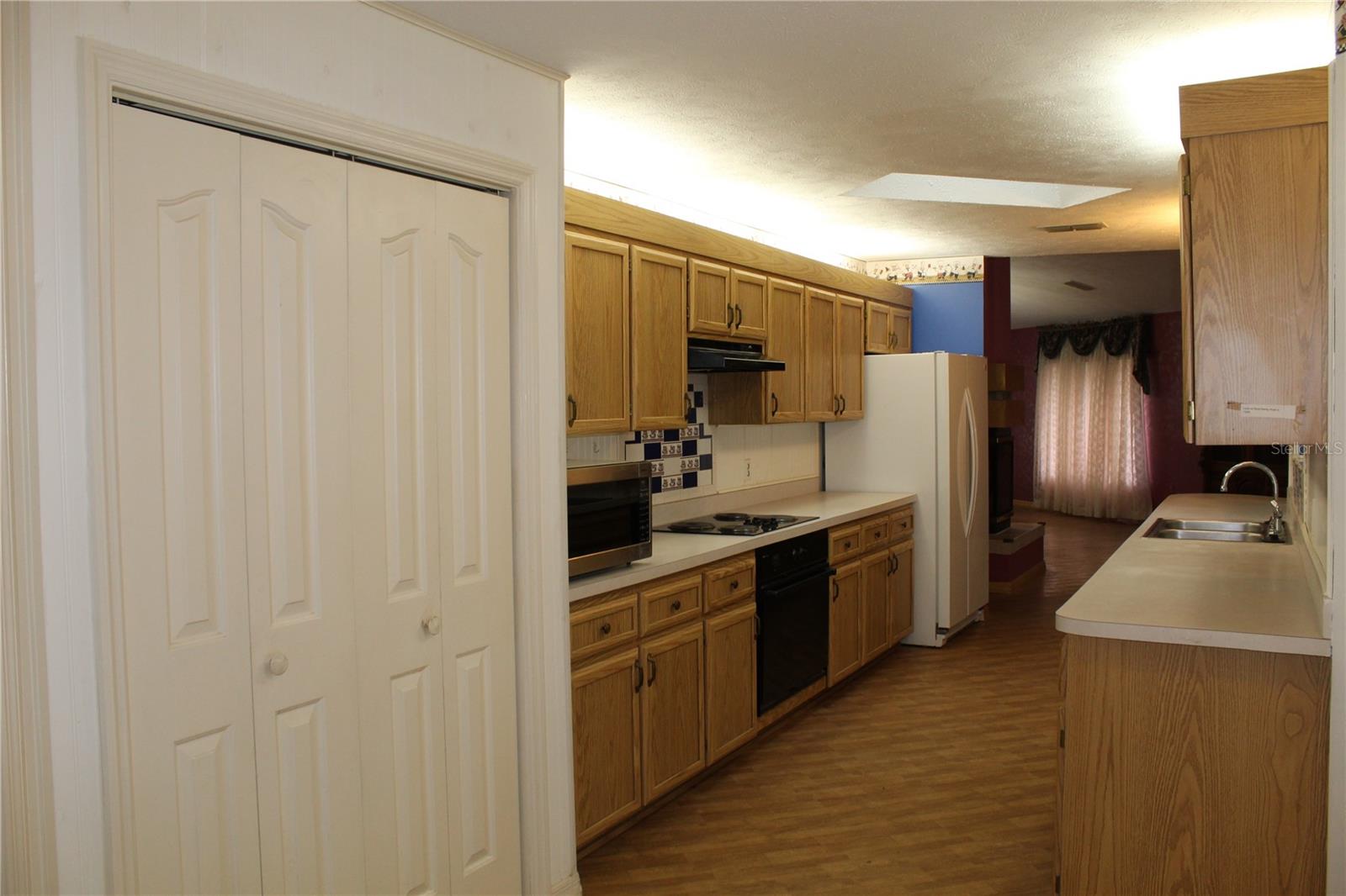 38901 ELLA DR, LADY LAKE, FL — photo 13