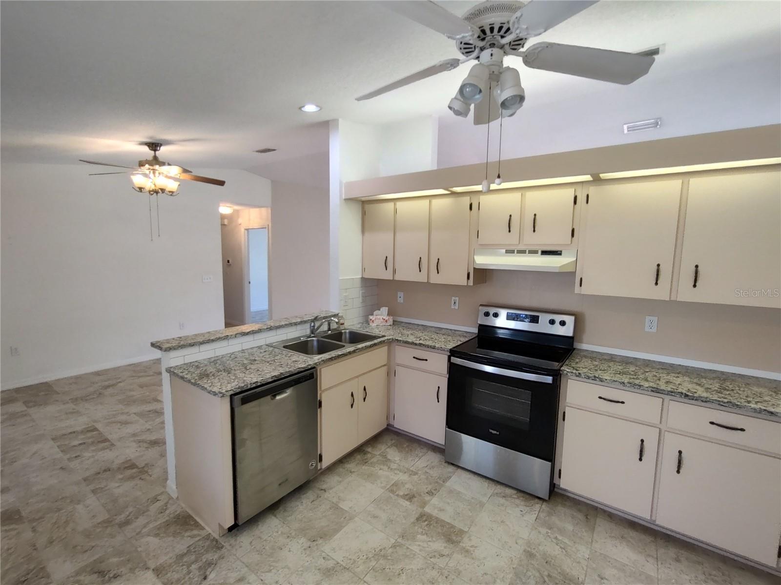 8340 SW 108TH LOOP, OCALA, FL — photo 15