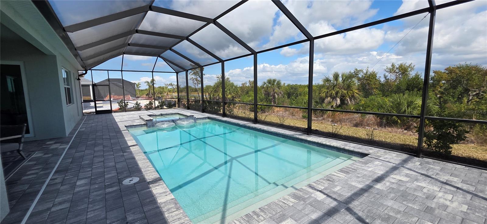 8006 LAKES EDGE LN, PORT CHARLOTTE, FL — photo 5