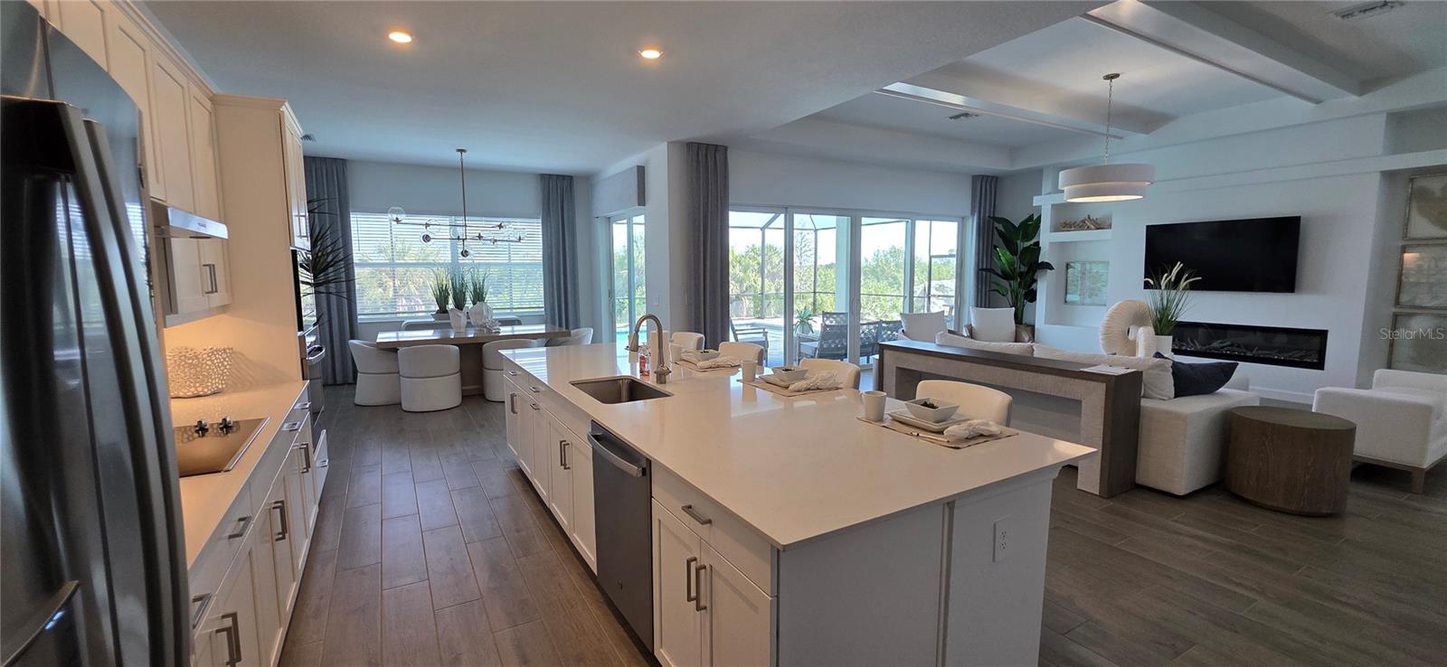 8006 LAKES EDGE LN, PORT CHARLOTTE, FL — photo 15