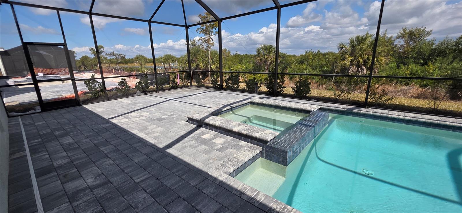 8006 LAKES EDGE LN, PORT CHARLOTTE, FL — photo 43