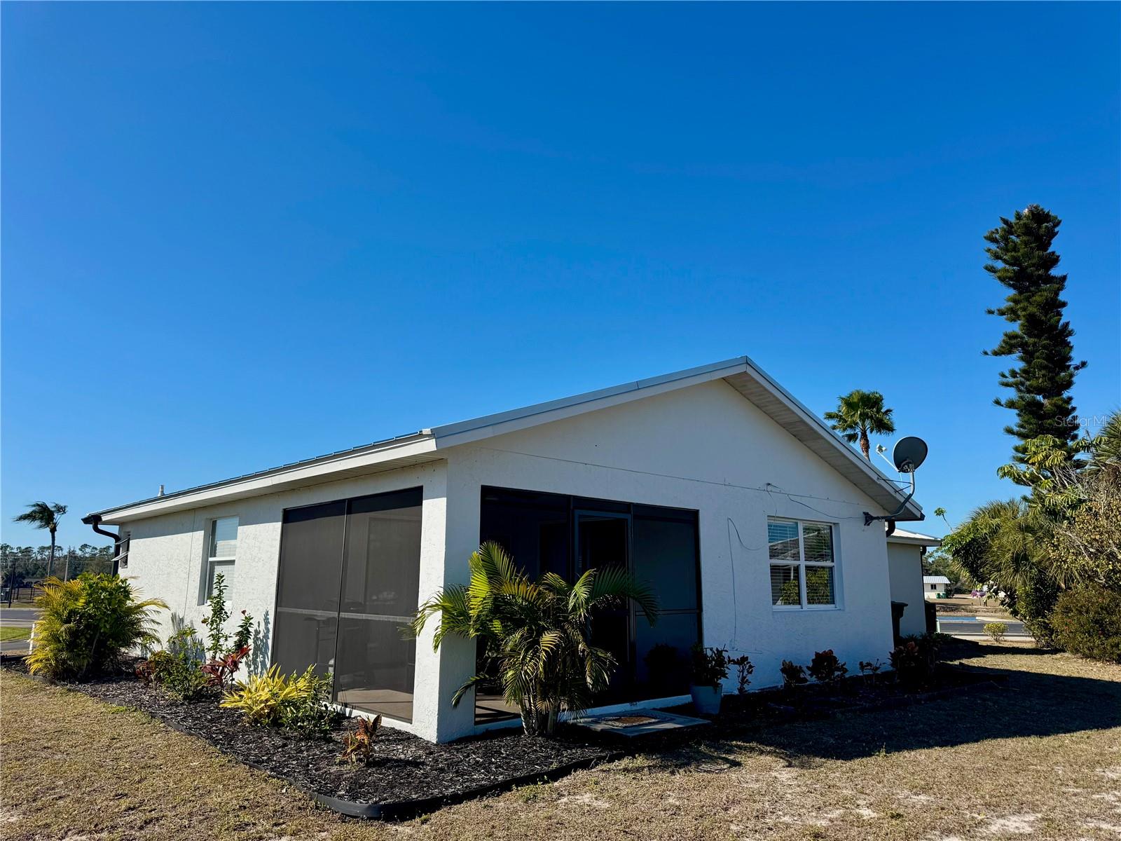 118 ROTONDA CIR, ROTONDA WEST, FL — photo 44