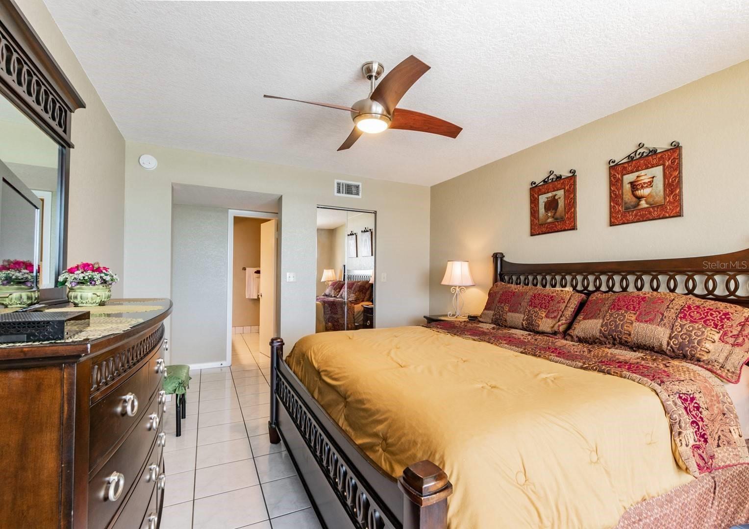 5701 BAHIA DEL MAR CIR #403, ST PETERSBURG, FL — photo 28