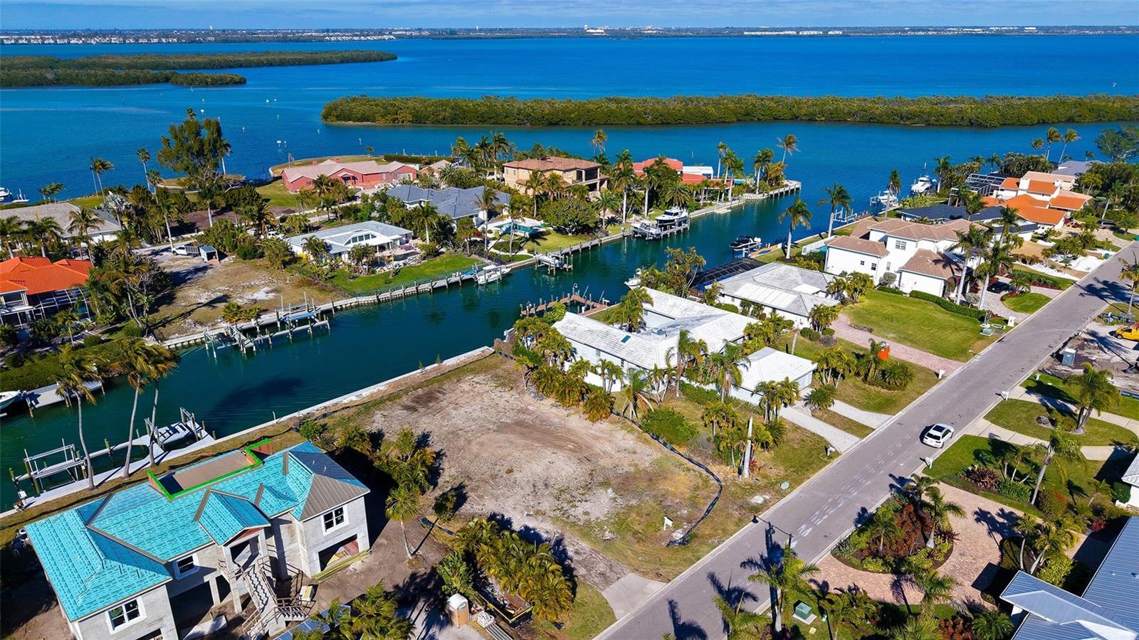 721 EMERALD HARBOR DR, LONGBOAT KEY, FL — photo 8