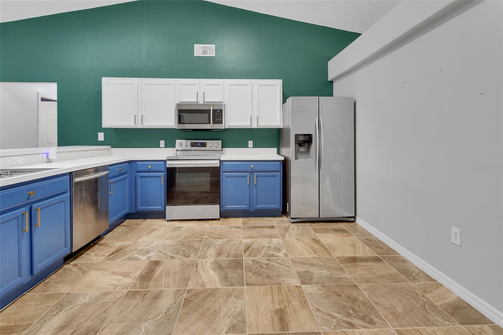 828 WHITE BIRCH CT, ORANGE CITY, FL — photo 13