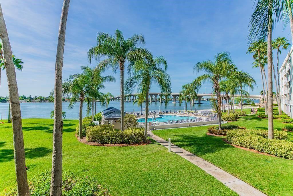 5901 BAHIA DEL MAR CIR #223, ST PETERSBURG, FL