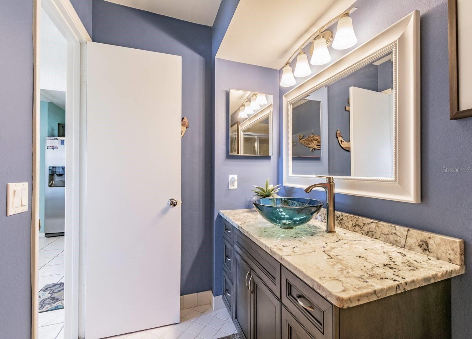 5901 BAHIA DEL MAR CIR #422, ST PETERSBURG, FL — photo 34