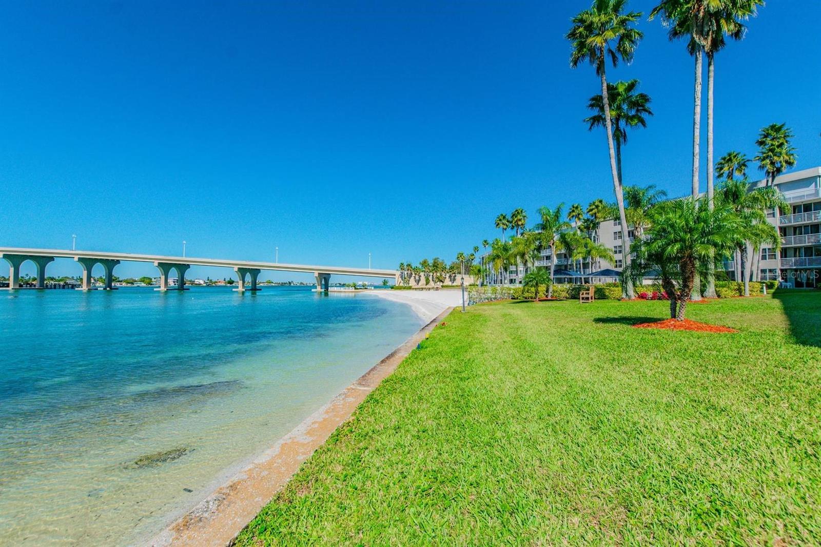 5901 BAHIA DEL MAR CIR #422, ST PETERSBURG, FL — photo 44