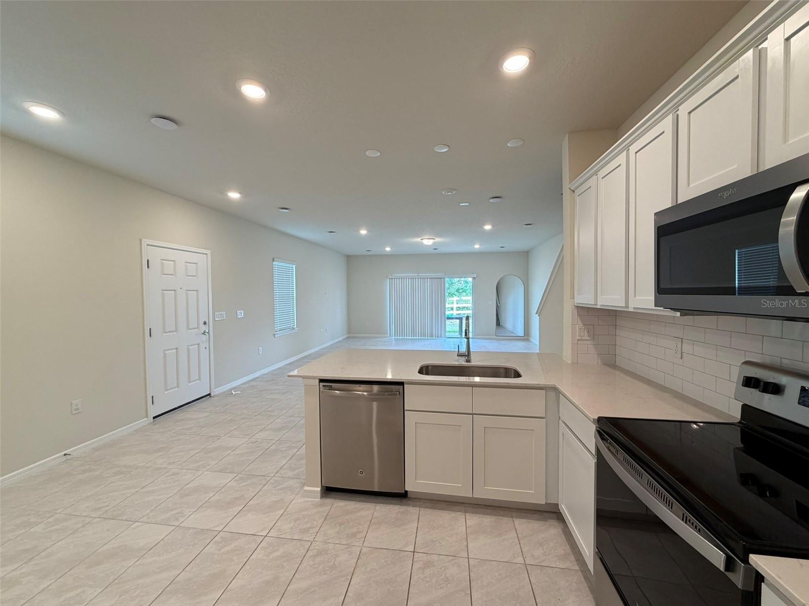 2803 STUNNING AVE, DAVENPORT, FL — photo 7