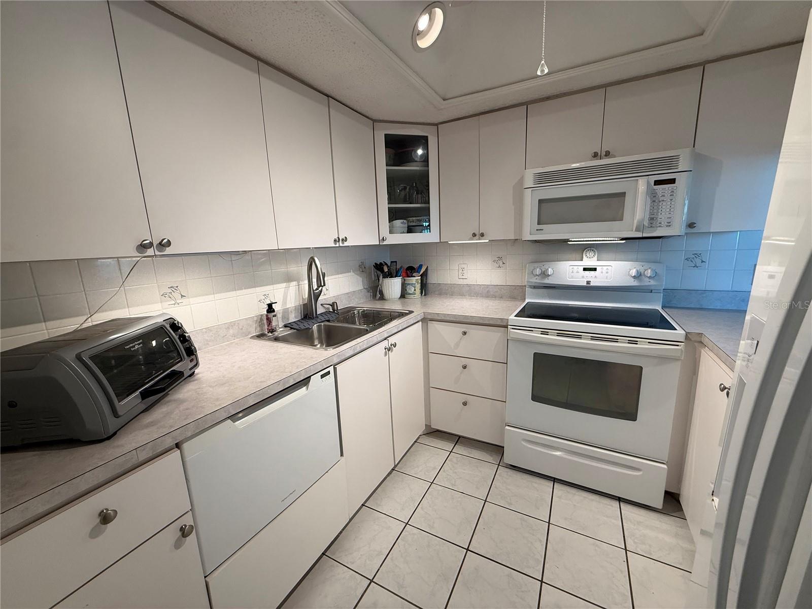18650 GULF BLVD #316, INDIAN SHORES, FL — photo 3