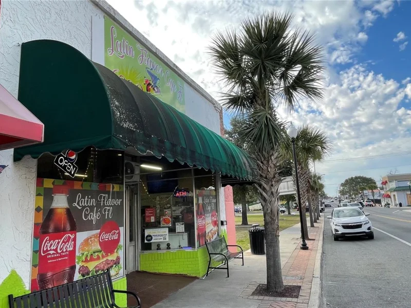 111 W HOWARD ST, LIVE OAK, FL