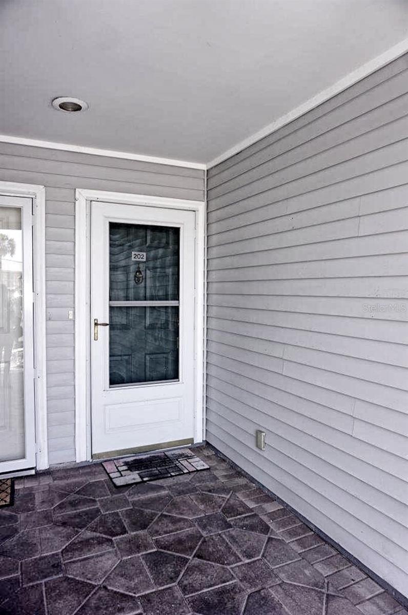 2051 VISTA DEL SOL CIR #202, LUTZ, FL — photo 38