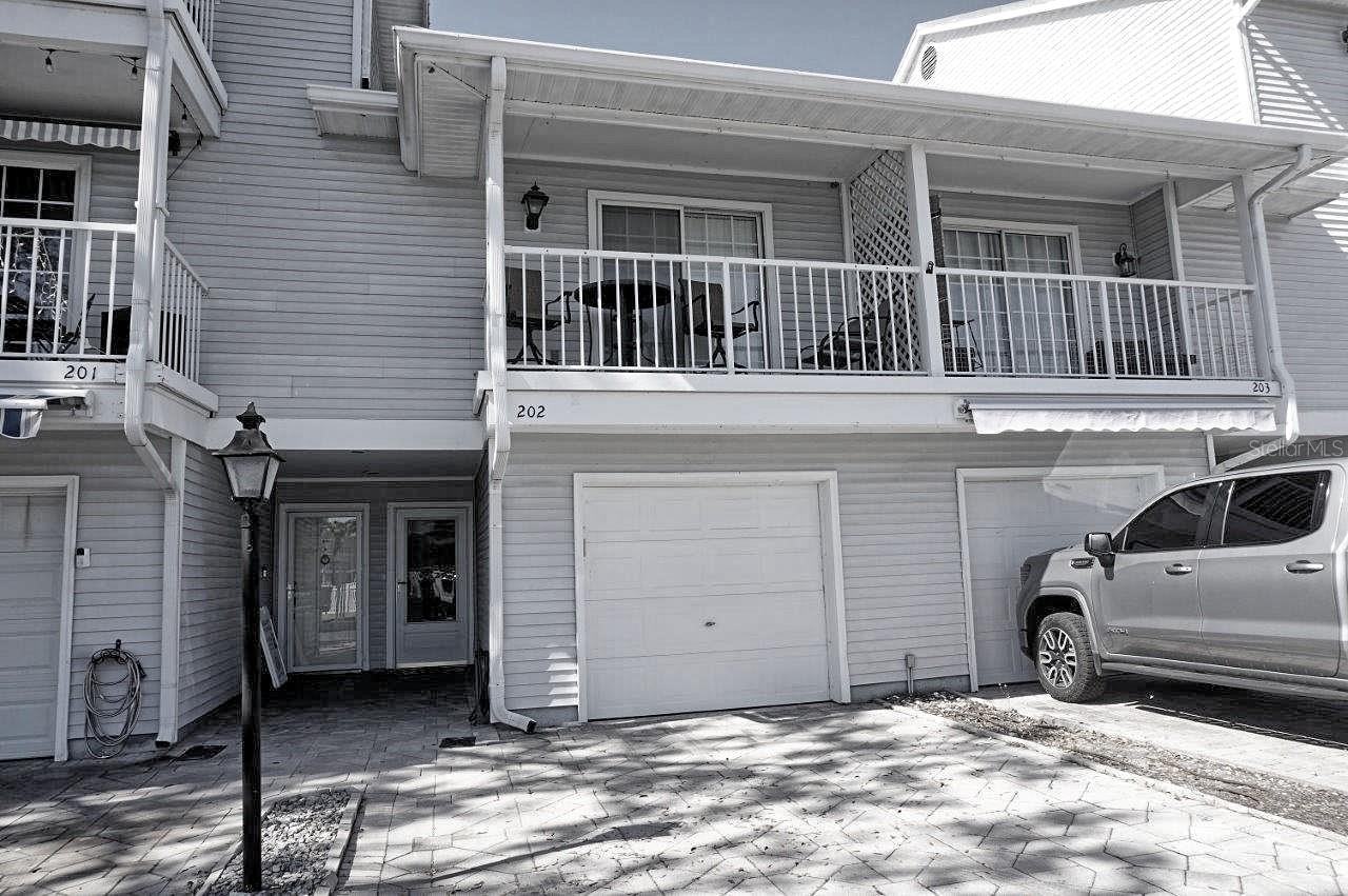 2051 VISTA DEL SOL CIR #202, LUTZ, FL — photo 39