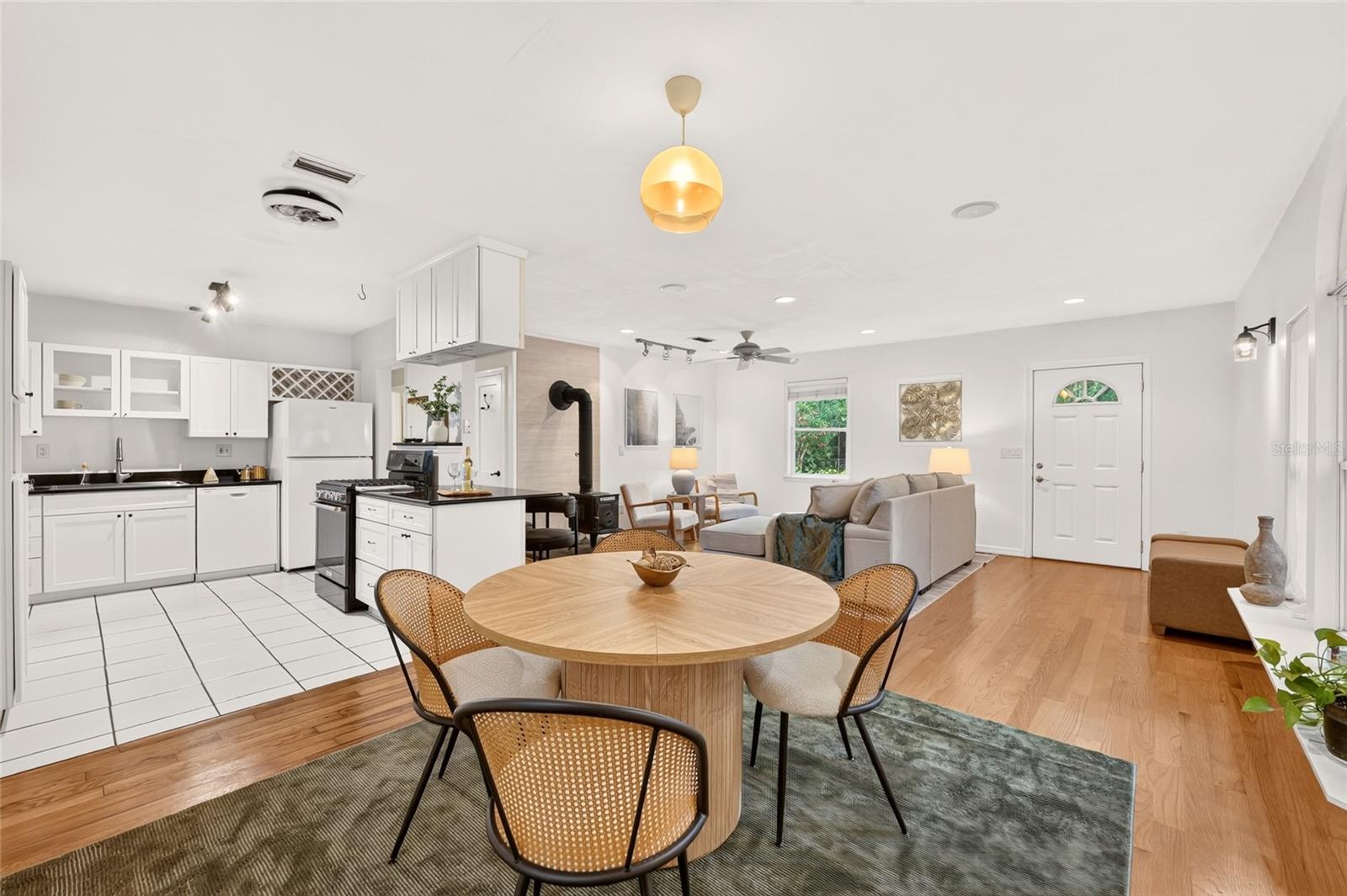 929 NE 7TH AVE, GAINESVILLE, FL — photo 9