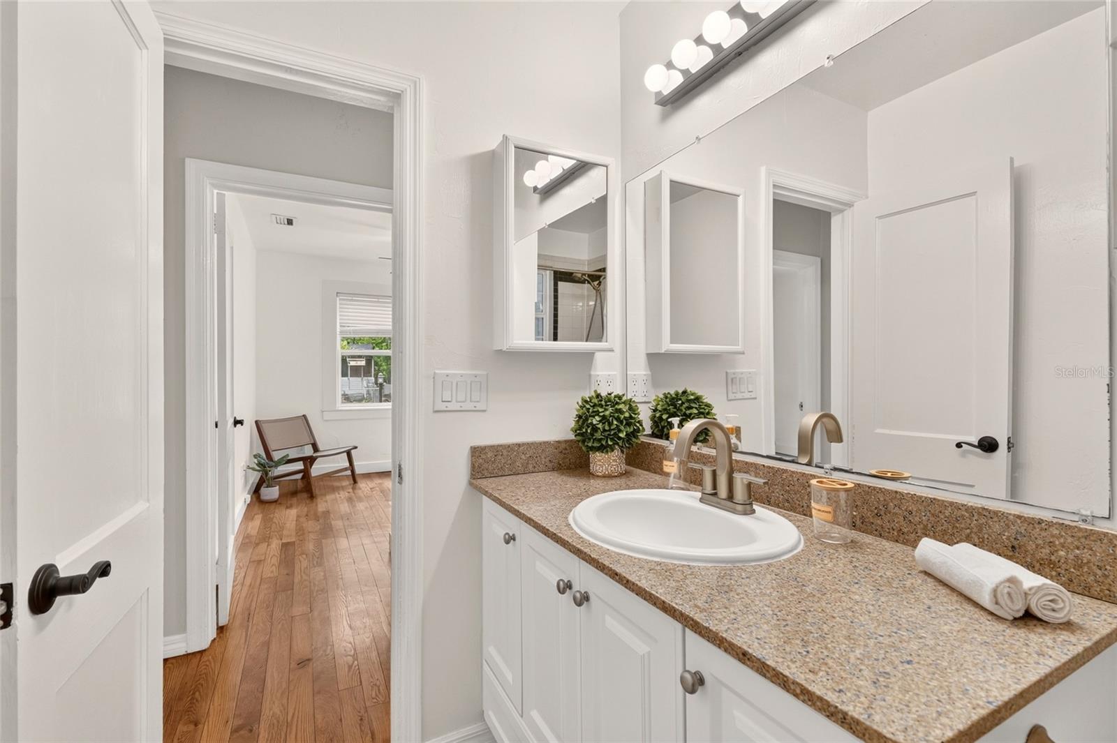 929 NE 7TH AVE, GAINESVILLE, FL — photo 29