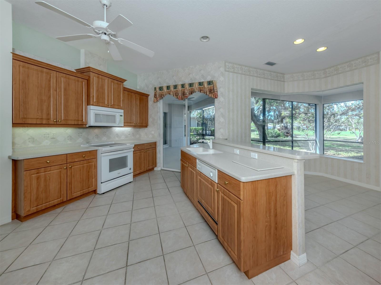 2139 CALUSA LAKES BLVD, NOKOMIS, FL — photo 11