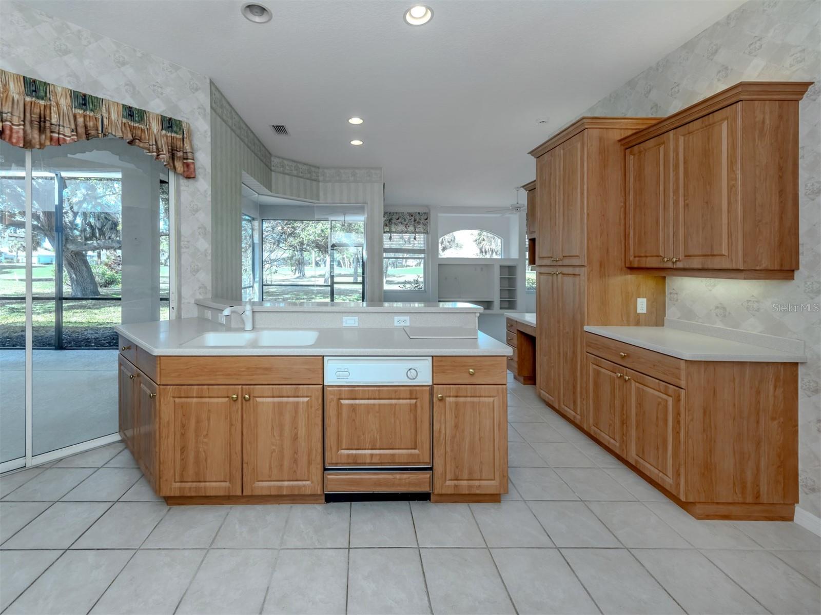 2139 CALUSA LAKES BLVD, NOKOMIS, FL — photo 12
