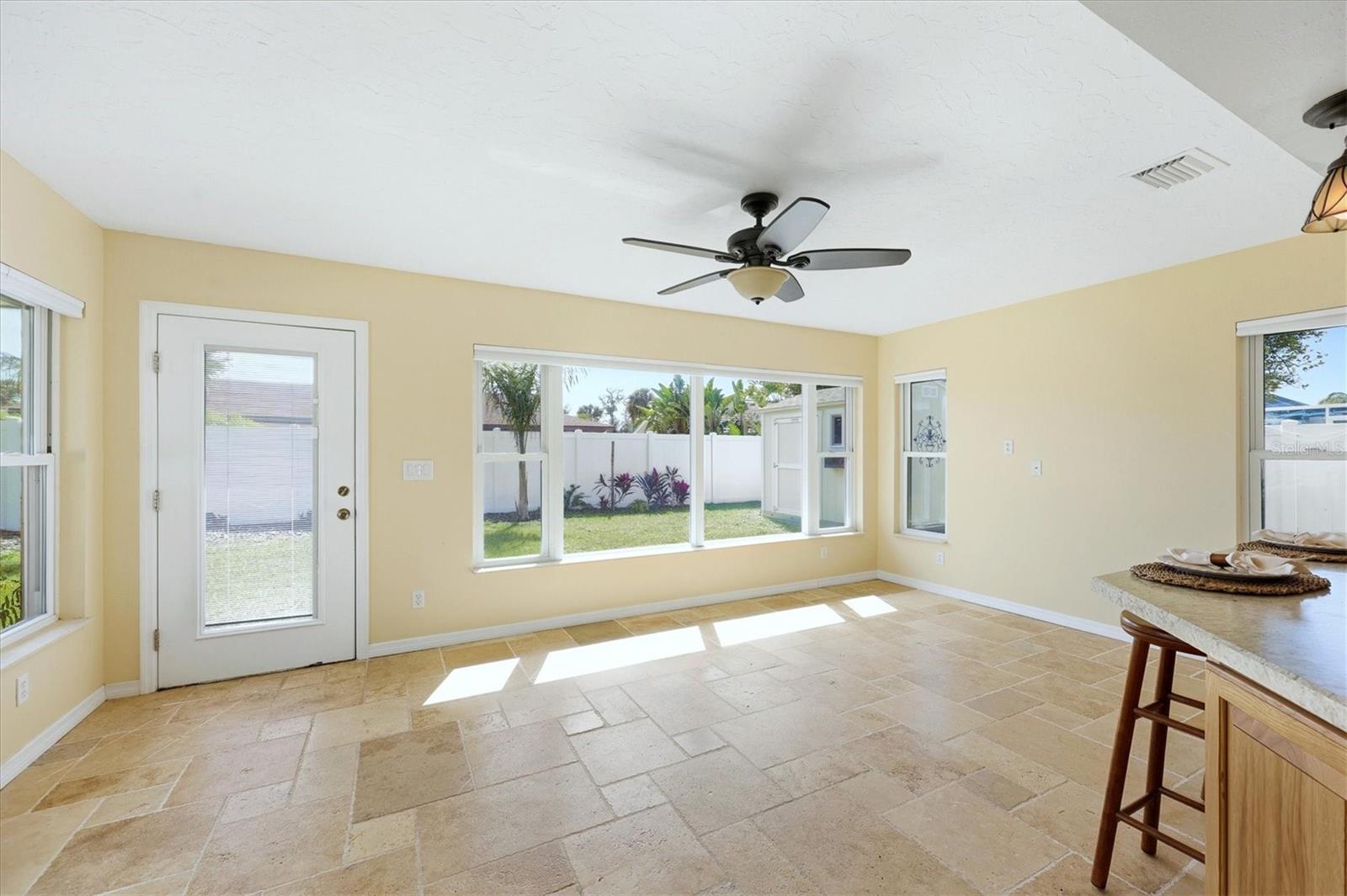 6007 9TH AVE W, BRADENTON, FL — photo 17