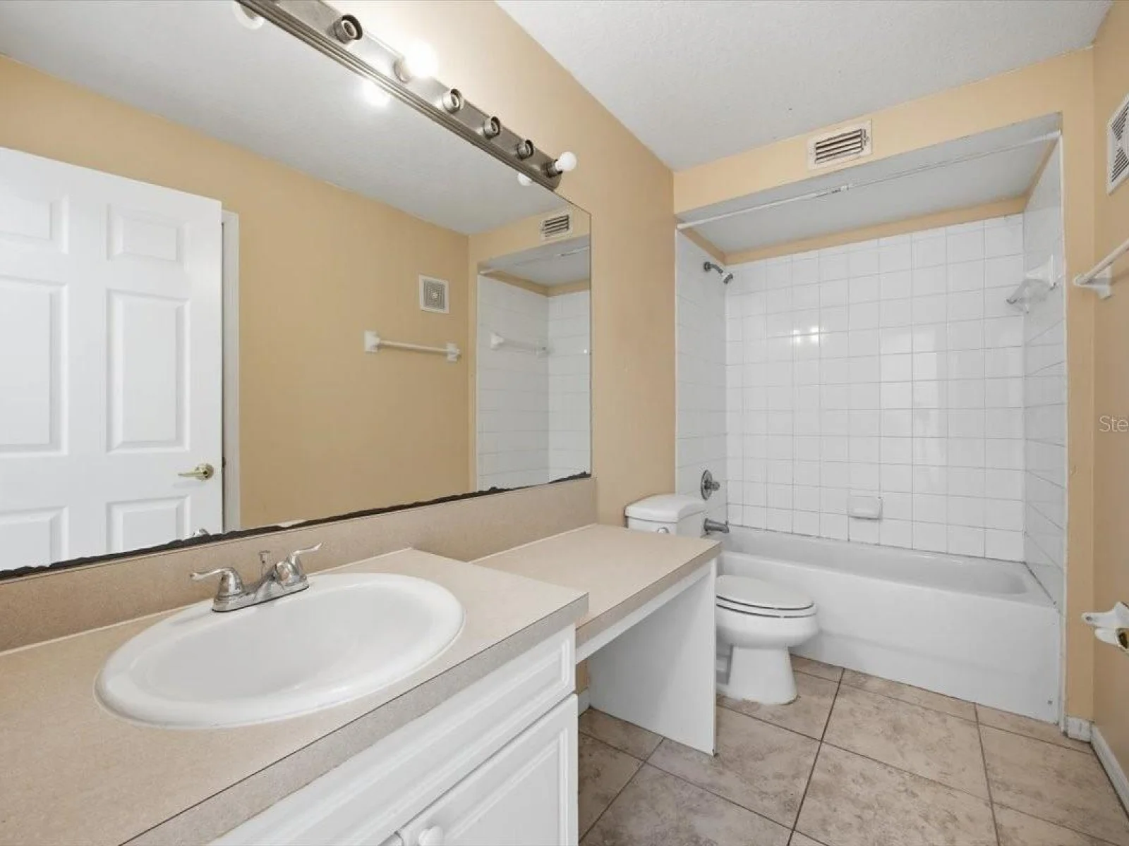 2918 FAN PALM DR #Front unit, DAVENPORT, FL — photo 12