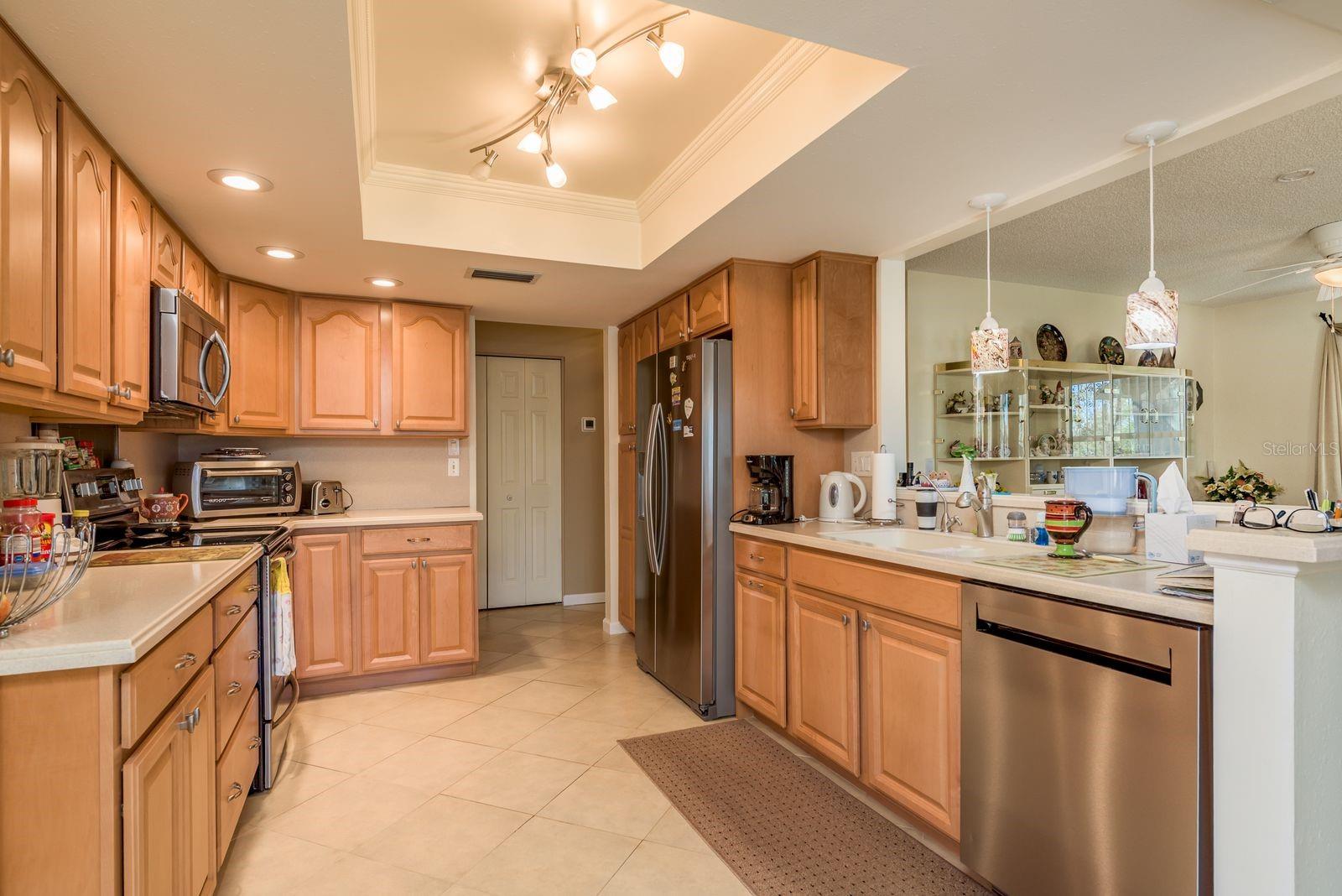3413 ROCHELLE CT, CLEARWATER, FL — photo 11