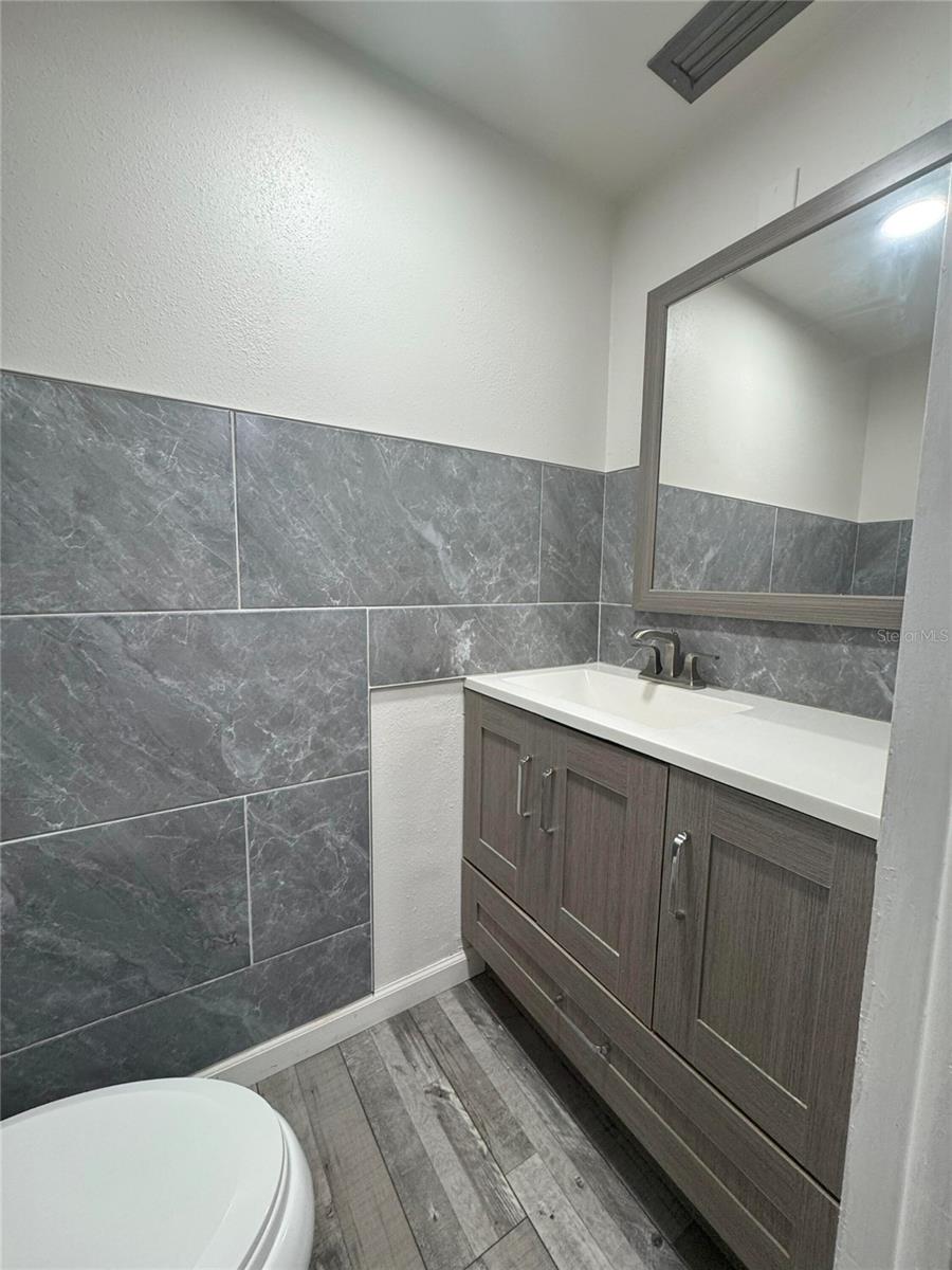 11485 OAKHURST RD #-211, LARGO, FL — photo 14