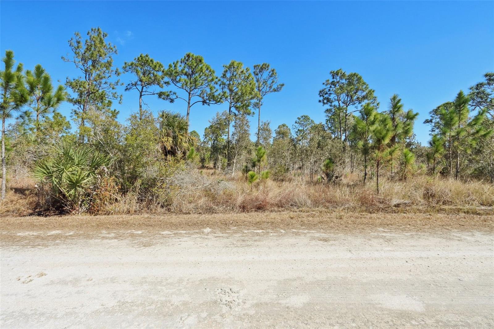 13588 CAROUSEL DR, PUNTA GORDA, FL