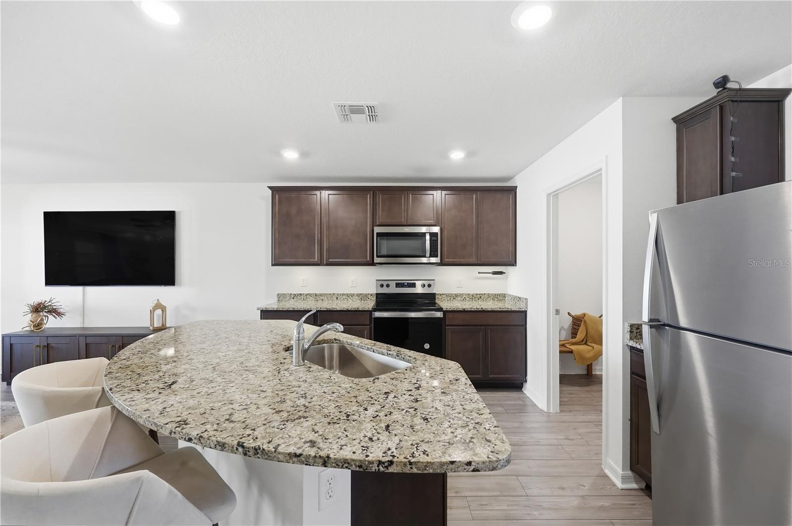 1675 WYNFORD CIR, TAVARES, FL — photo 30