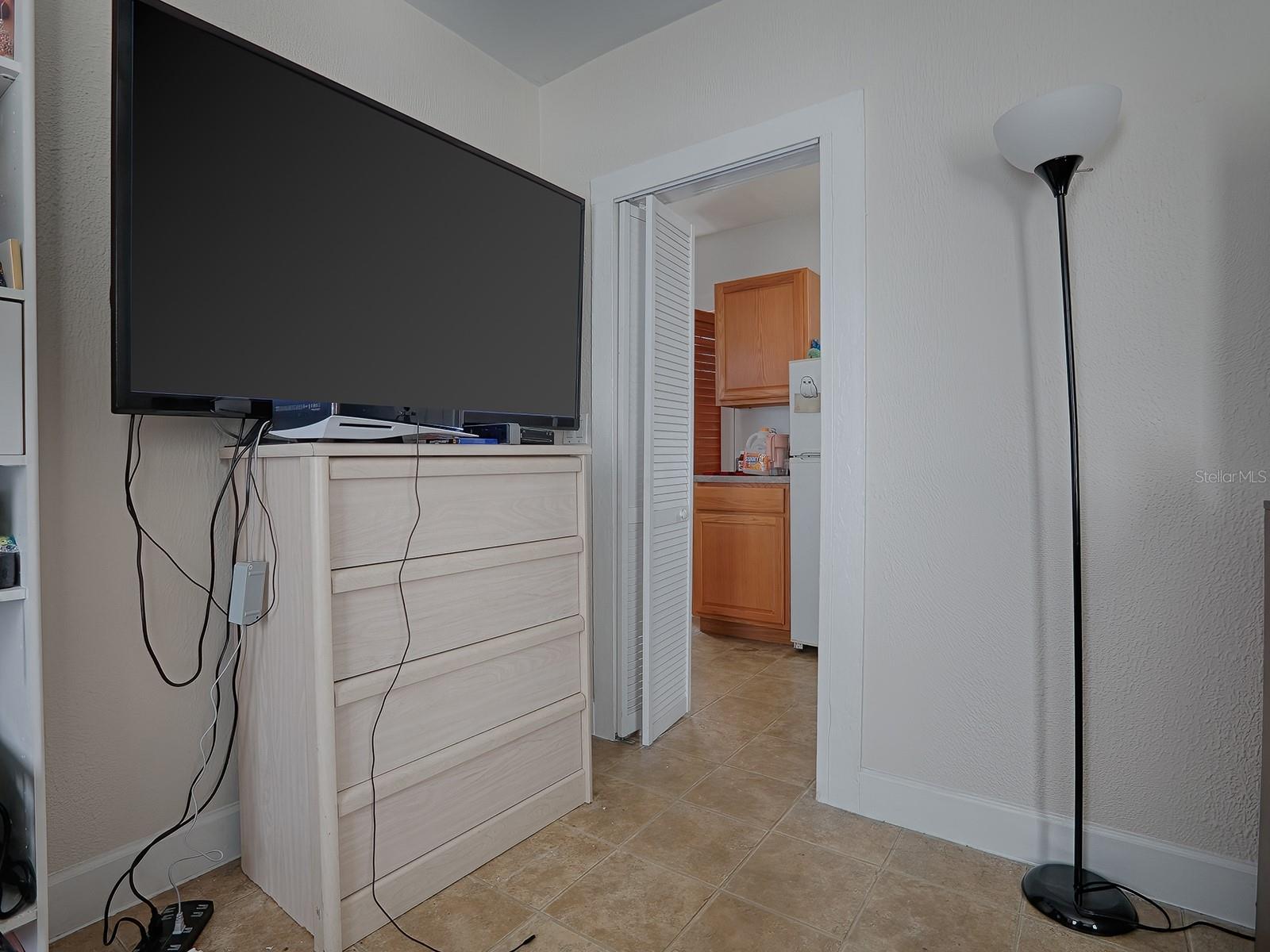 422 E CITRUS AVE, EUSTIS, FL — photo 41