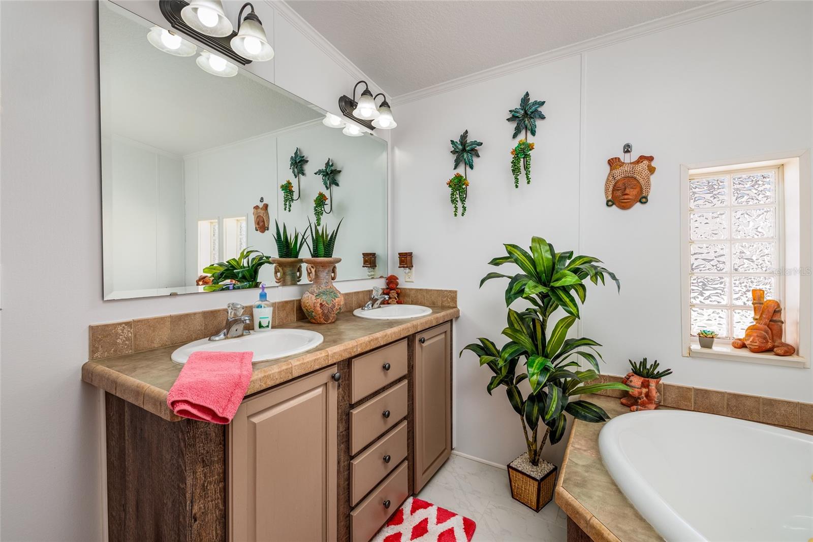 134 AMERICANA CT NE #216, ST PETERSBURG, FL — photo 16