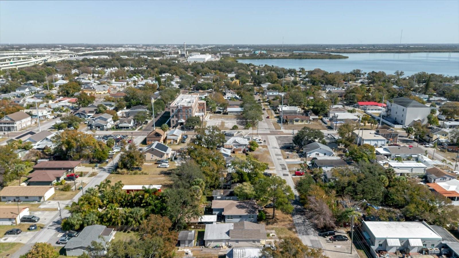 2006 STUART ST, TAMPA, FL — photo 27