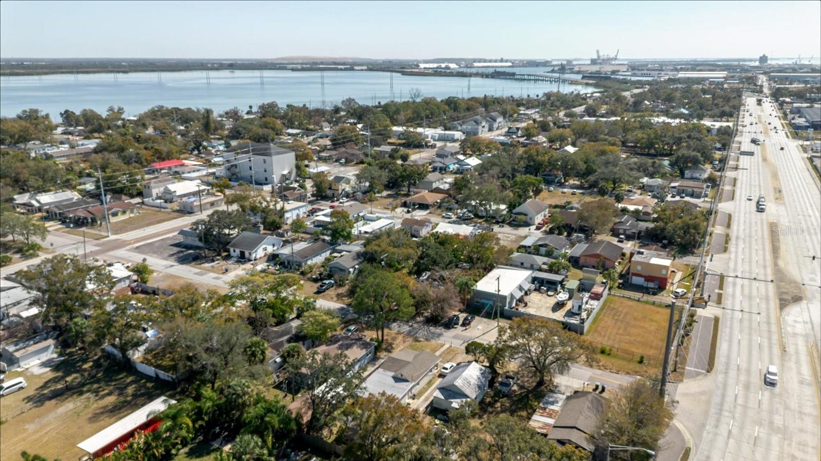 2006 STUART ST, TAMPA, FL — photo 36