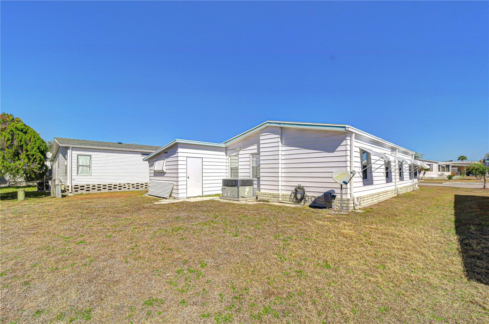 4843 BLANCO DR, ZEPHYRHILLS, FL — photo 4