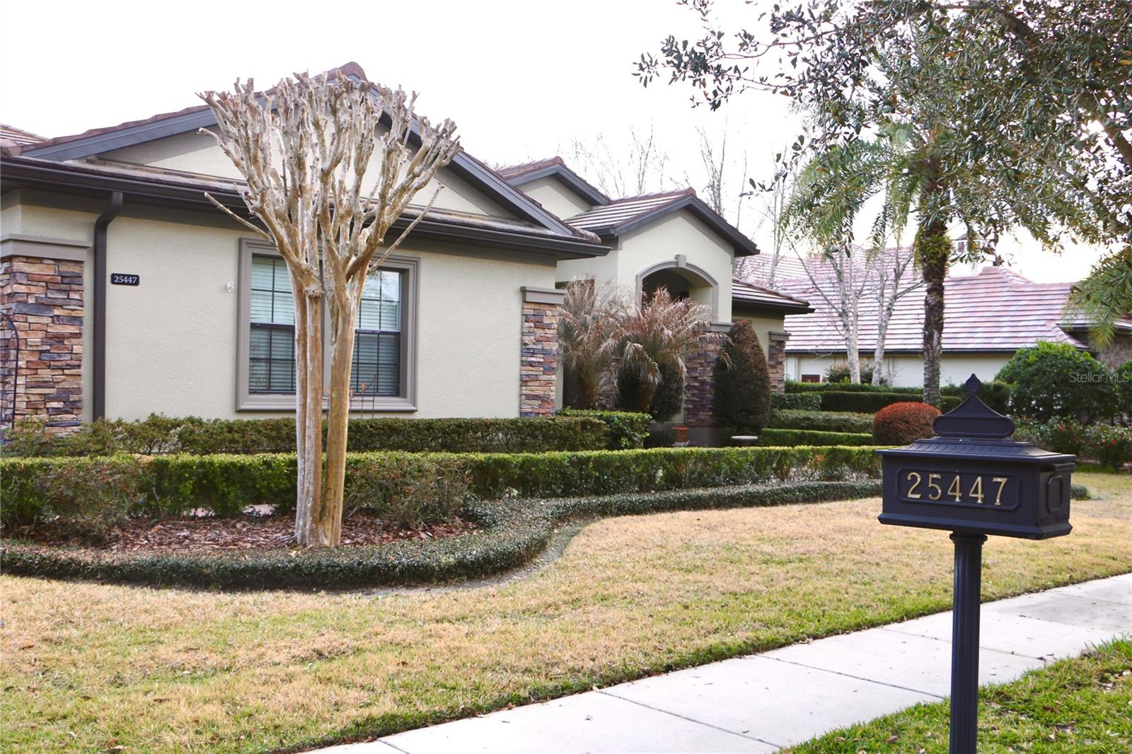25447 HIGH HAMPTON CIR, SORRENTO, FL — photo 2