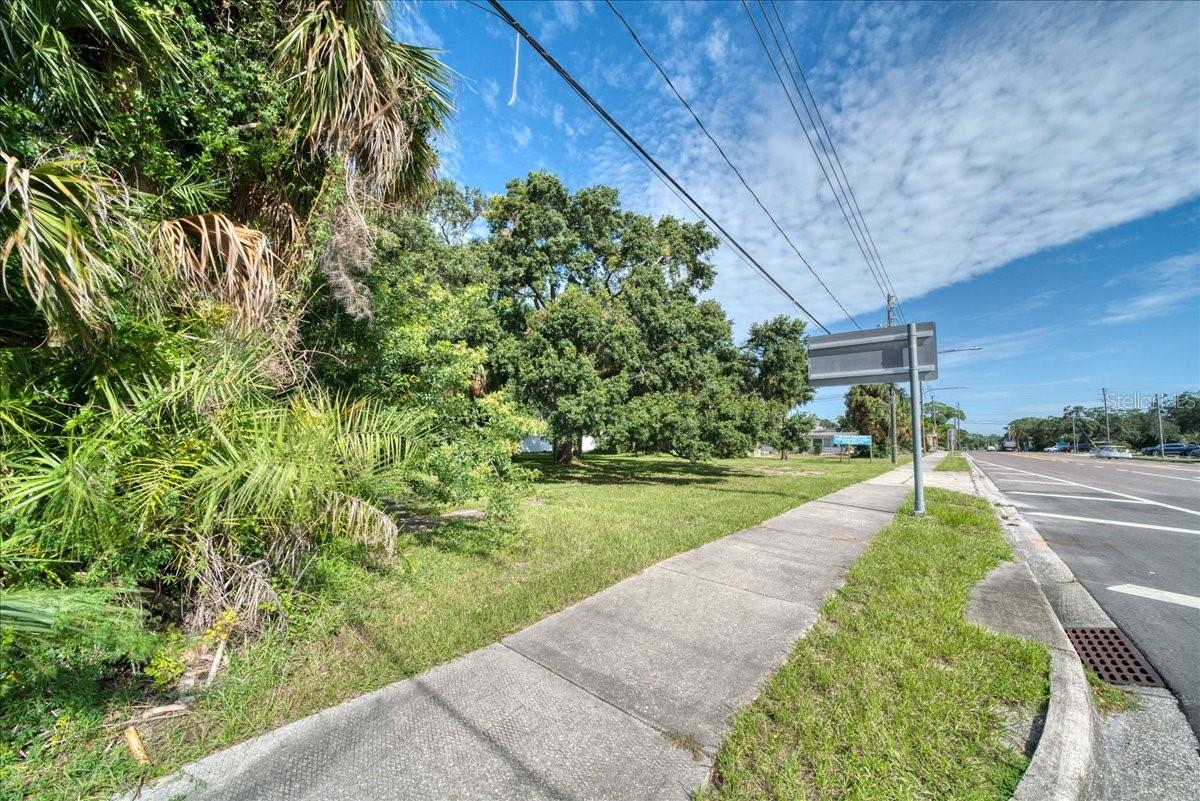 1040 BROADWAY, DUNEDIN, FL — photo 27