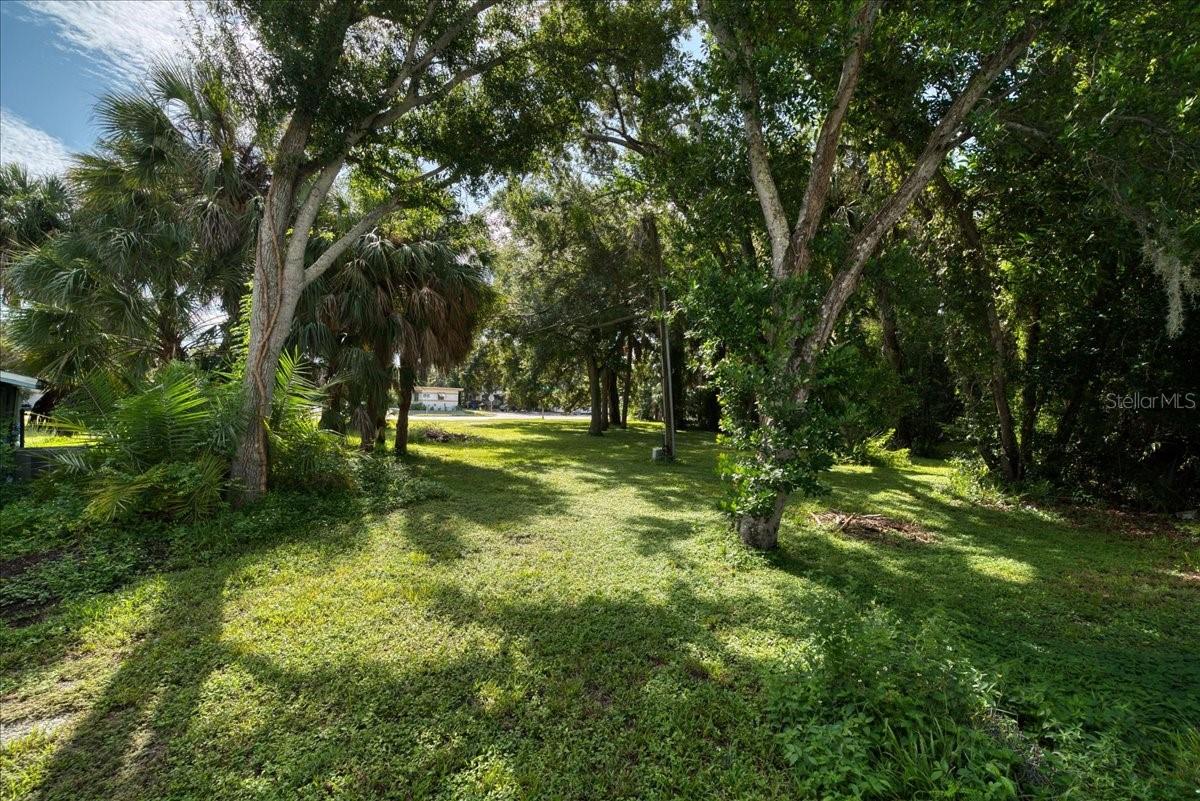 1040 BROADWAY, DUNEDIN, FL — photo 37