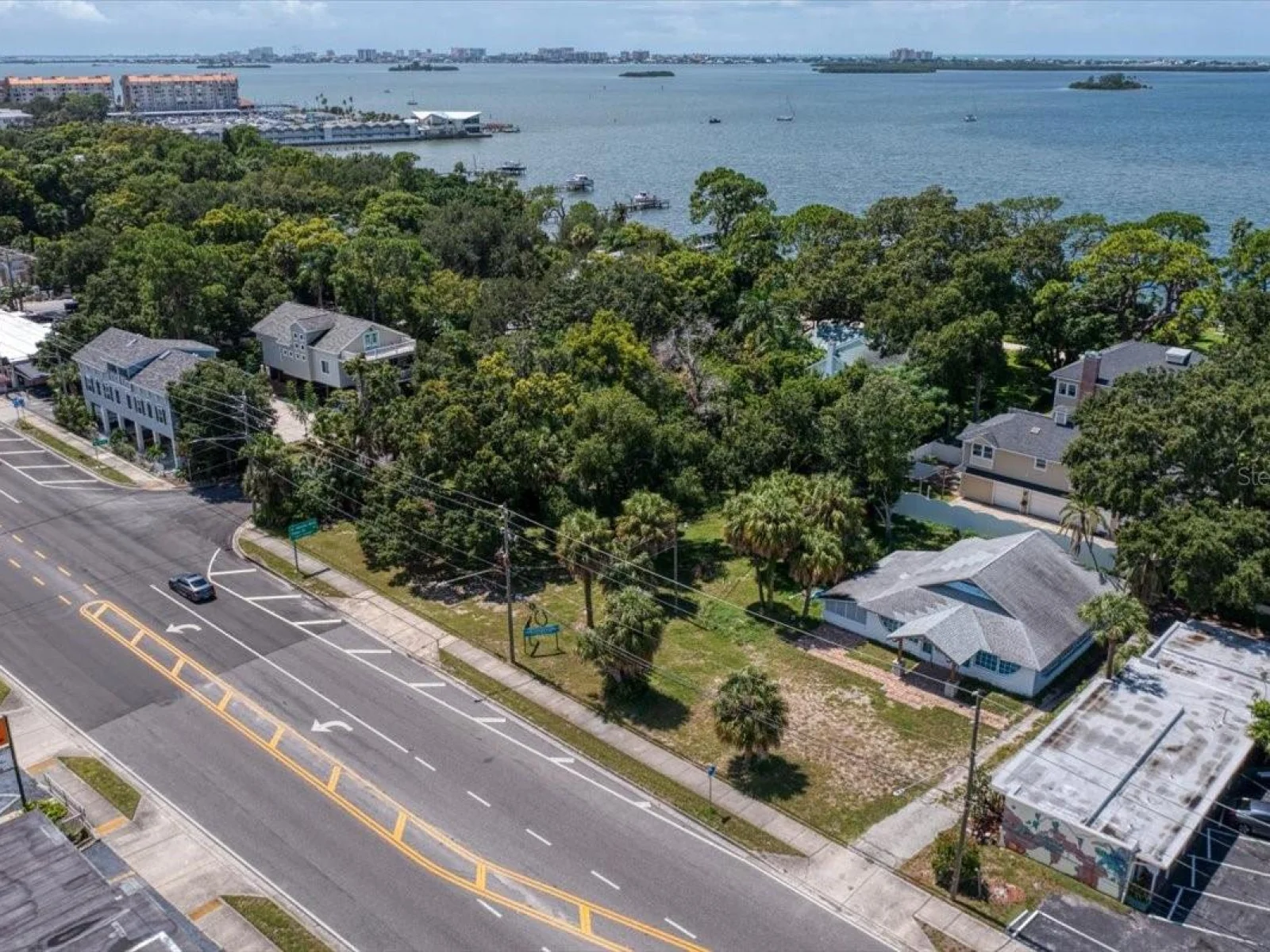 1040 BROADWAY, DUNEDIN, FL — photo 3