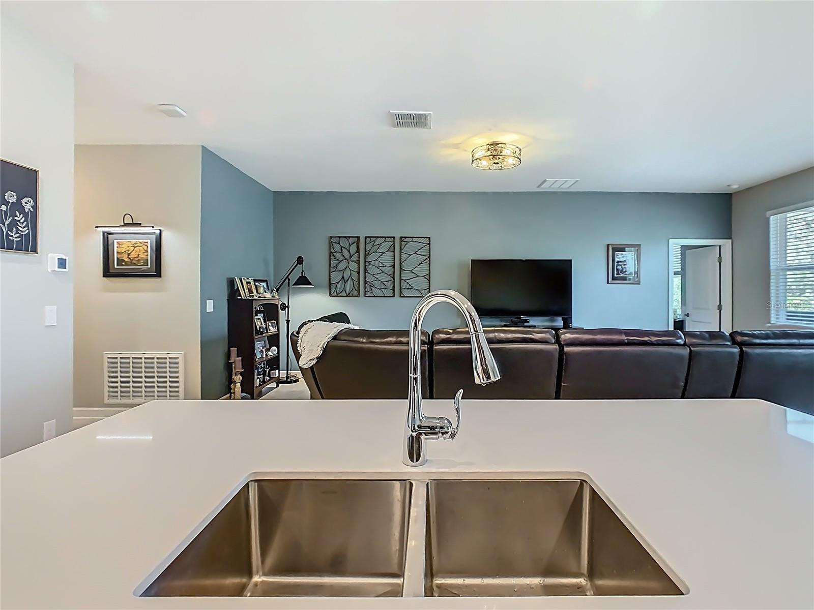 1055 OAK BLUFF DR, DAVENPORT, FL — photo 13