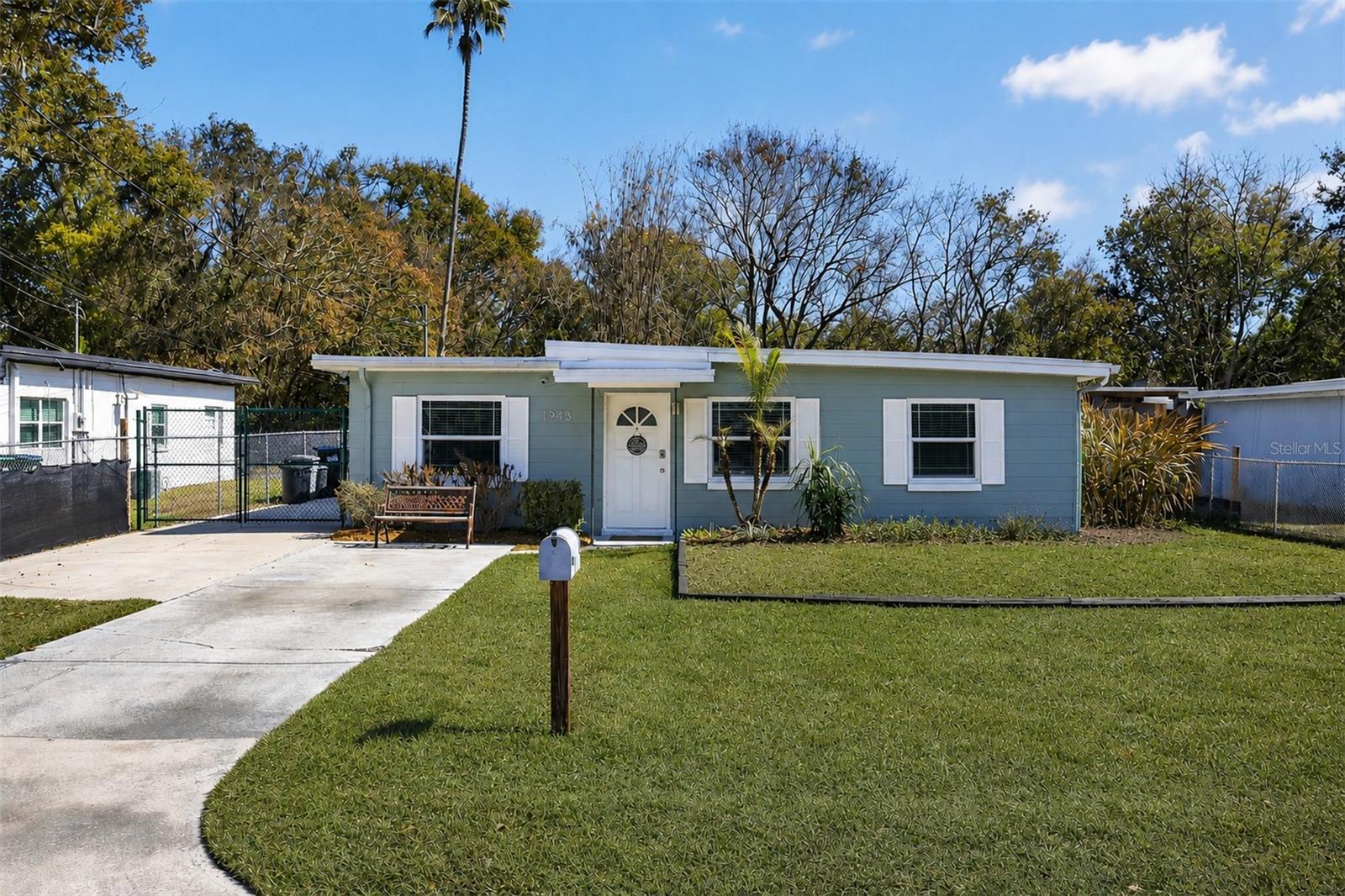 1943 CLOVERLAWN AVE, ORLANDO, FL
