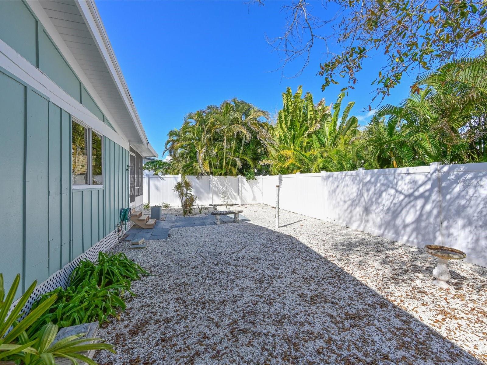 216 GLADIOLUS ST, ANNA MARIA, FL — photo 23