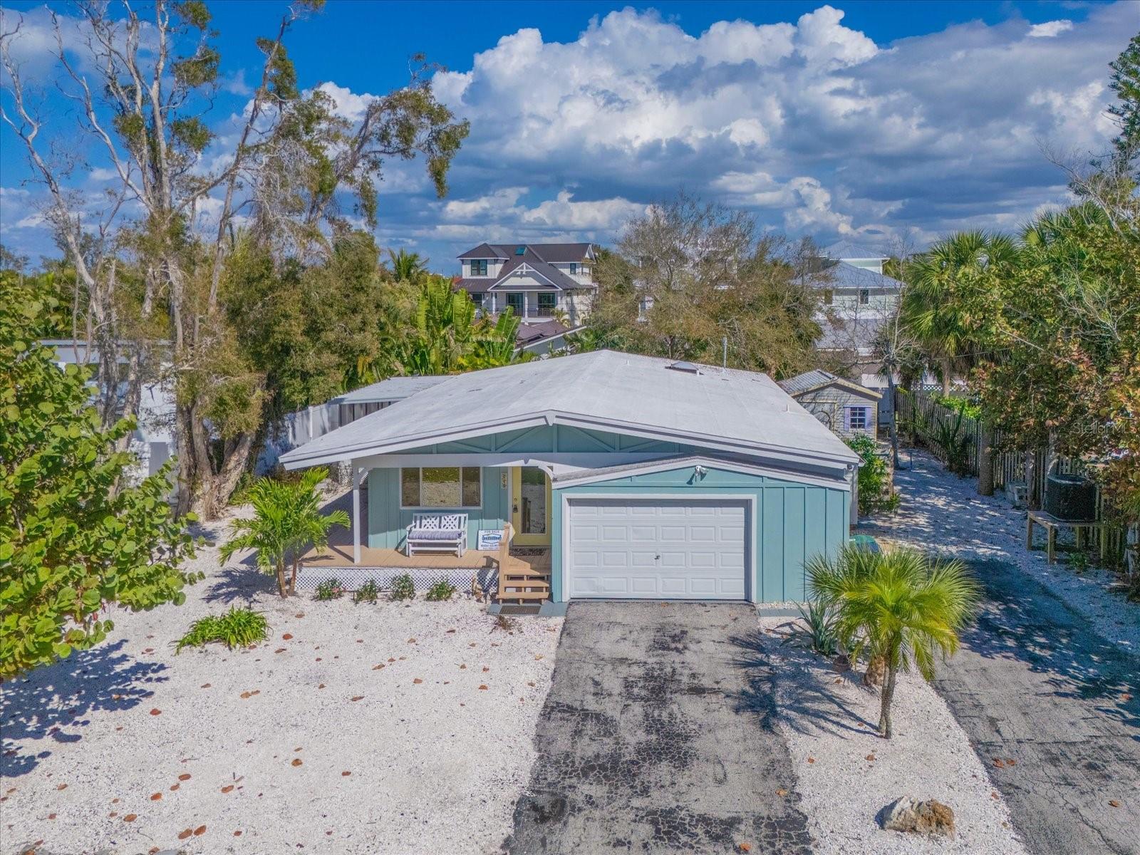 216 GLADIOLUS ST, ANNA MARIA, FL
