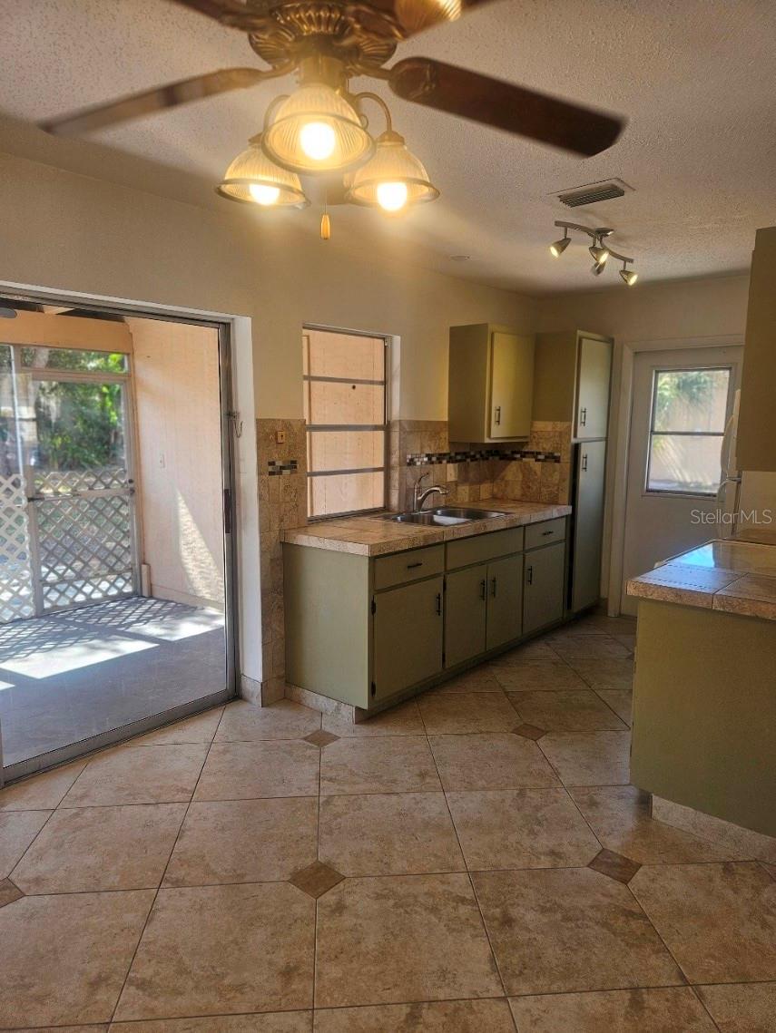1225 ARMSDALE AVE, PORT CHARLOTTE, FL — photo 22