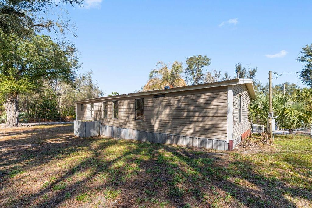 16302 SE 57TH ST, OCKLAWAHA, FL — photo 57